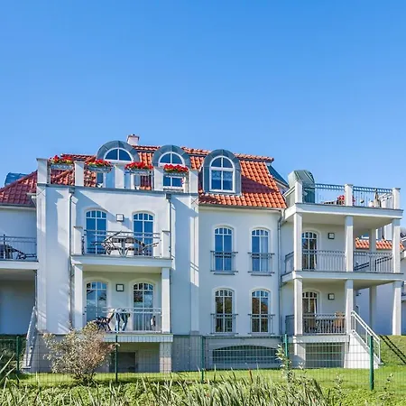 Strandpalais 11b * Kuehlungsborn