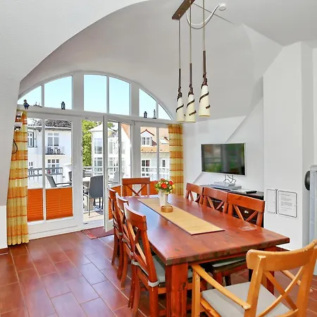 Strandpalais 11b Apartment Kuehlungsborn